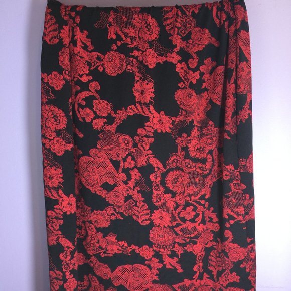 Tank and Skirt Vibrant 'China Red' and Black Floral - Picture 4 of 11